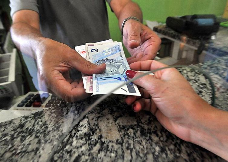 Receita abre hoje consulta a primeiro lote de restituição do IR